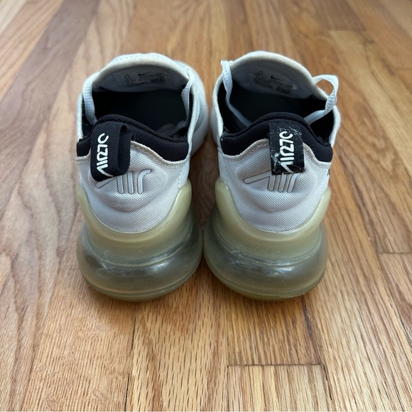 Nike Air Max 270 Black and White Running Shoes Women’s Size 7.5 - Picture 5 of 10
